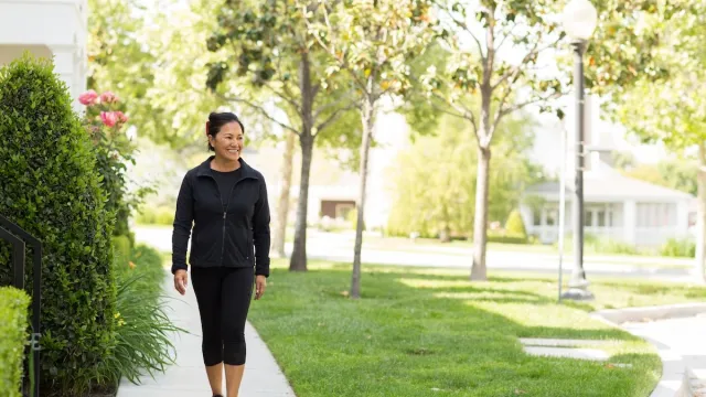 25 Ways a Daily Afternoon Walk Can Transform Your Life
